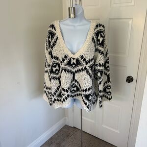 Size Medium POL Black and White Plush V Neck Sweater - Never worn (Flawed)